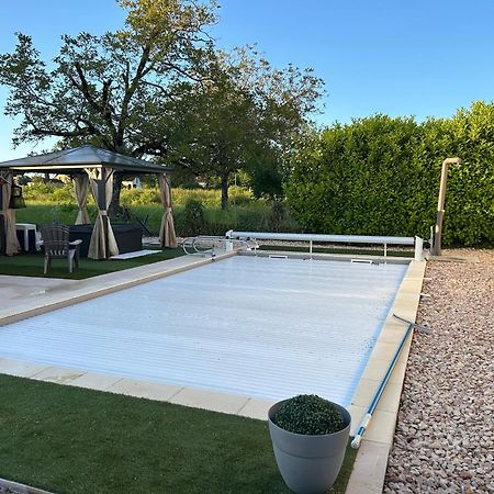 Jolie Villa Independante Climatisee 3 Chambres Tout Confort 6 Couchages, Piscine Chauffee 4 X 8 Disponible Selon Meteo De Mai A Fin Septembre, Jacuzzi 4 Places, Boulodrome Eclaire, Ping-Pong, Wifi, Proche Commerces Animaux Domestiques Sur Demande Bretenoux Экстерьер фото