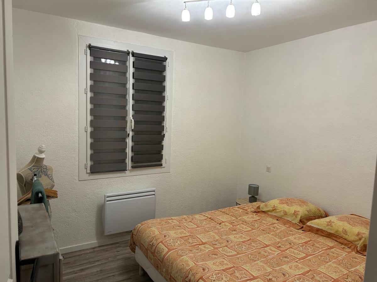 Jolie Villa Independante Climatisee 3 Chambres Tout Confort 6 Couchages, Piscine Chauffee 4 X 8 Disponible Selon Meteo De Mai A Fin Septembre, Jacuzzi 4 Places, Boulodrome Eclaire, Ping-Pong, Wifi, Proche Commerces Animaux Domestiques Sur Demande Bretenoux Экстерьер фото