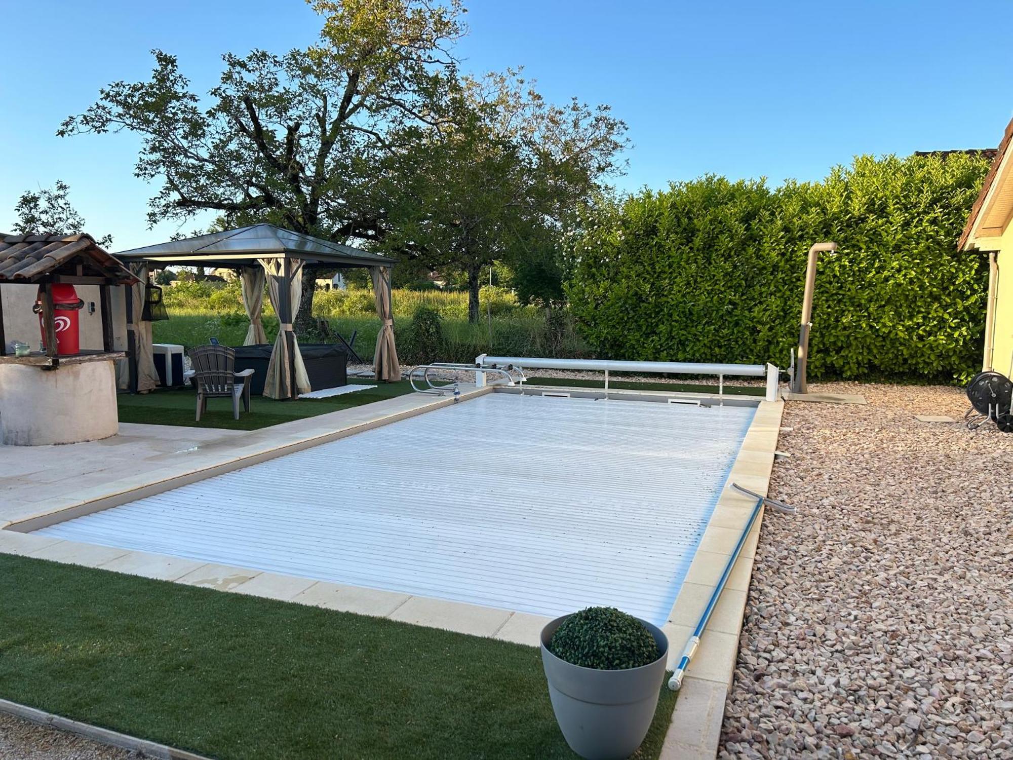 Jolie Villa Independante Climatisee 3 Chambres Tout Confort 6 Couchages, Piscine Chauffee 4 X 8 Disponible Selon Meteo De Mai A Fin Septembre, Jacuzzi 4 Places, Boulodrome Eclaire, Ping-Pong, Wifi, Proche Commerces Animaux Domestiques Sur Demande Bretenoux Экстерьер фото